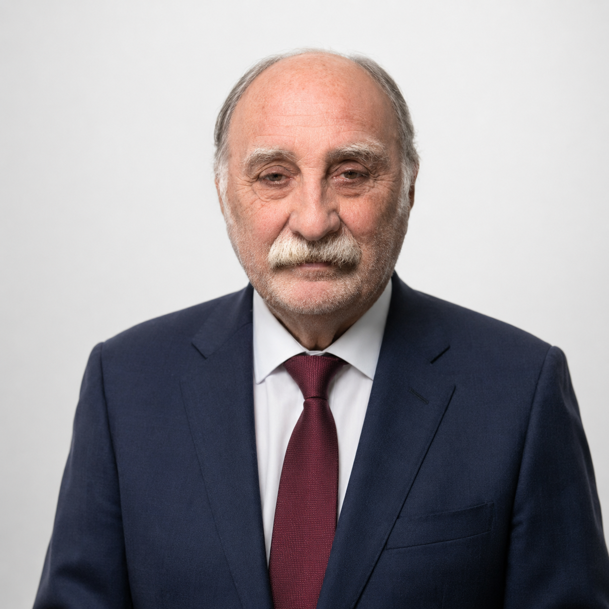 Guillermo Besser Mahuzier, Gerente General de PUMANQUE SpA